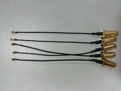 廠家低價直銷各類射頻連接線，深圳市鴻聯興科技助力通信設備零配件供應